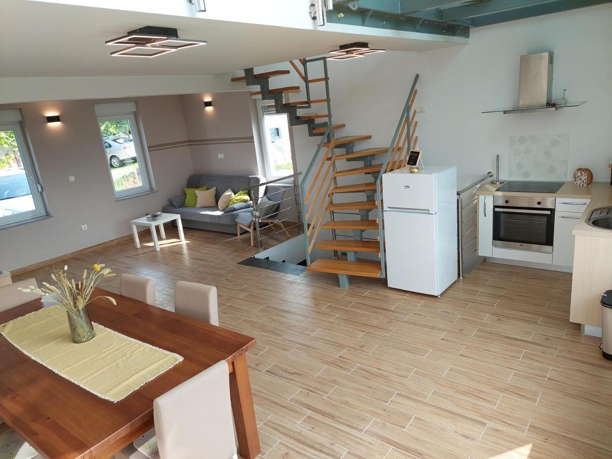 Apartma Vali Apartman Gradisca Kültér fotó